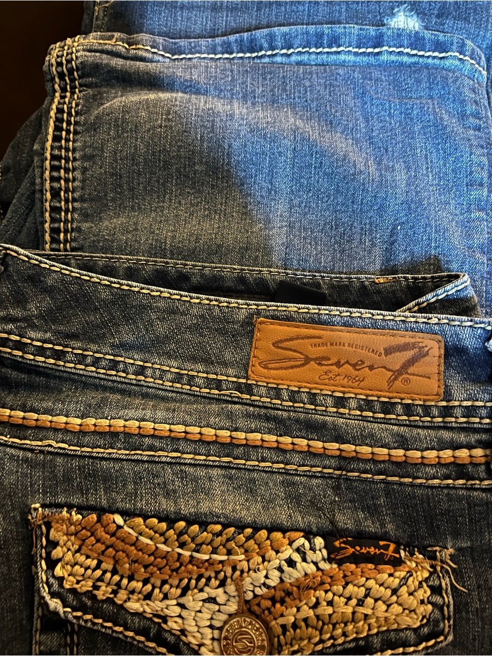 Silver Jeans women’s Blue Relaxed Fit Embroidered Pocket Jeans